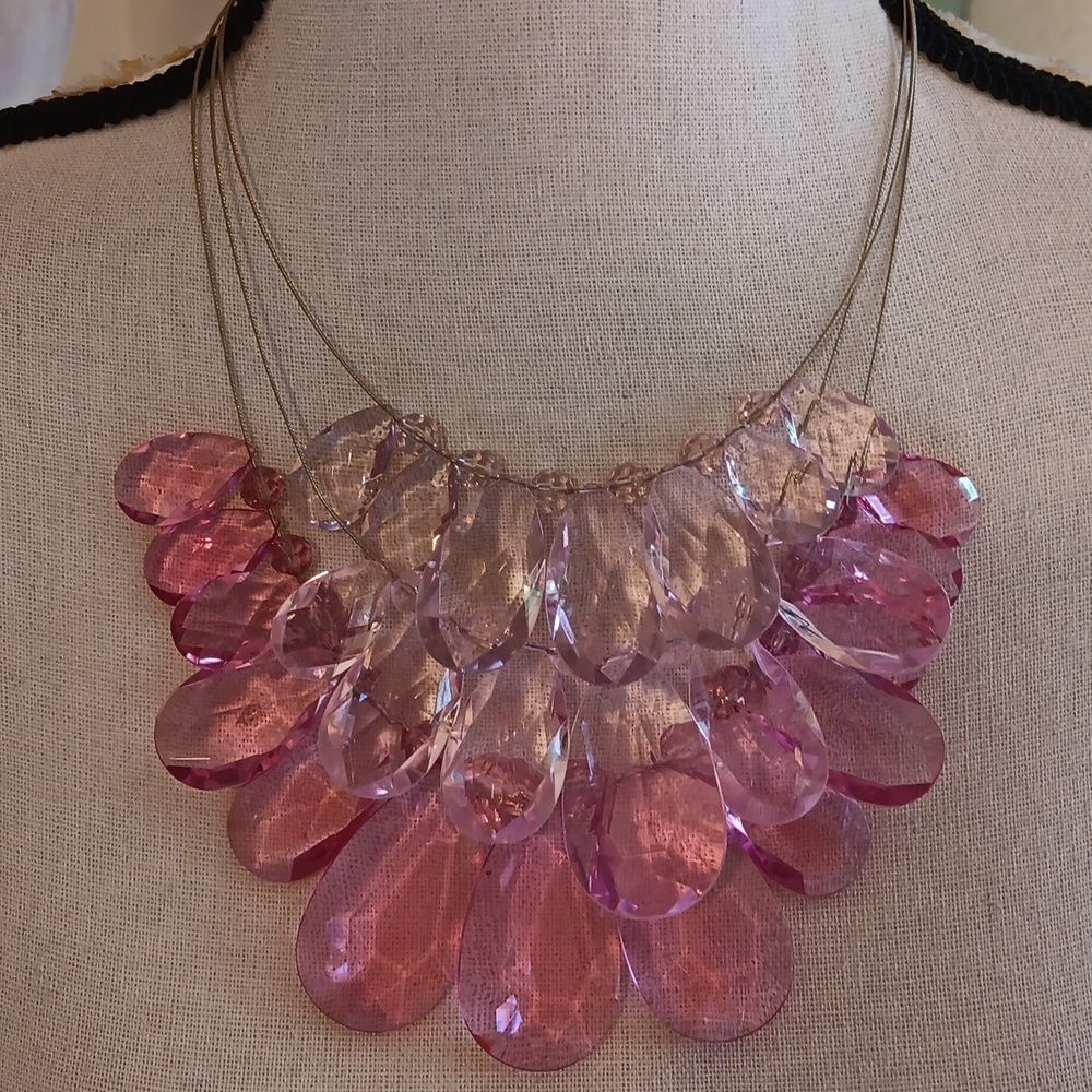 Joan Rivers Elegant Three Row Faceted Pink Drops Statement Necklace. Sparkly. - Picture 9 of 9